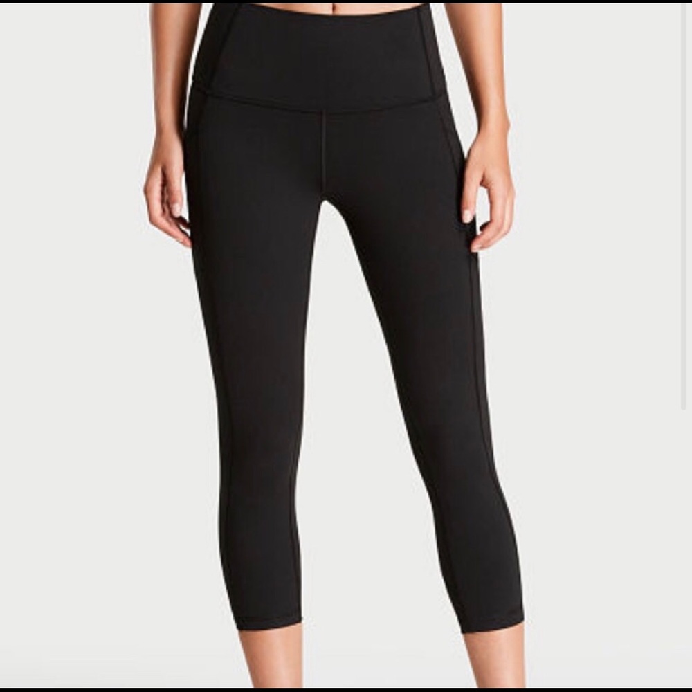 Knock out by Victoria Secret Capri